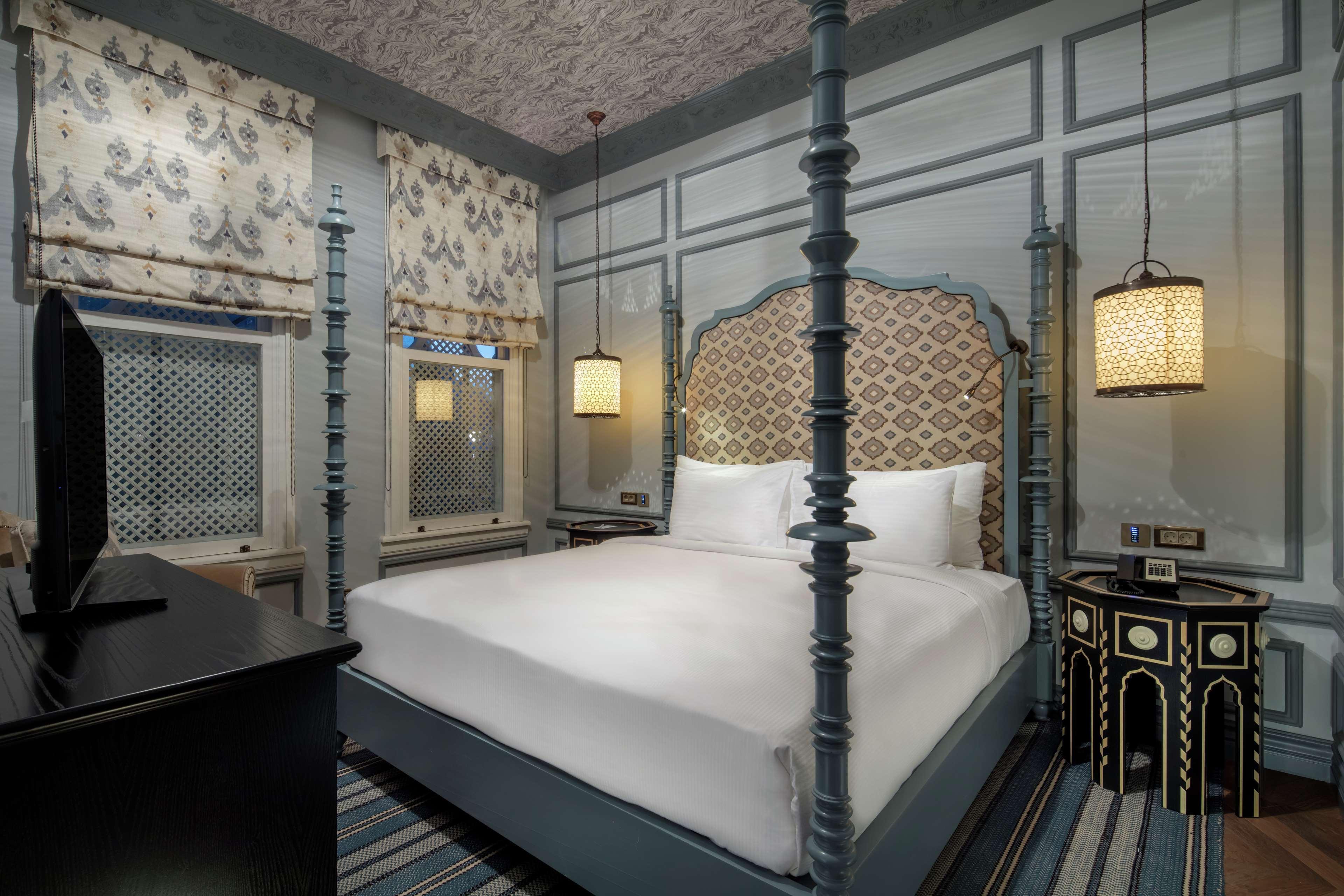 Отель Hagia Sofia Mansions Istanbul, Curio Collection By Hilton Экстерьер фото