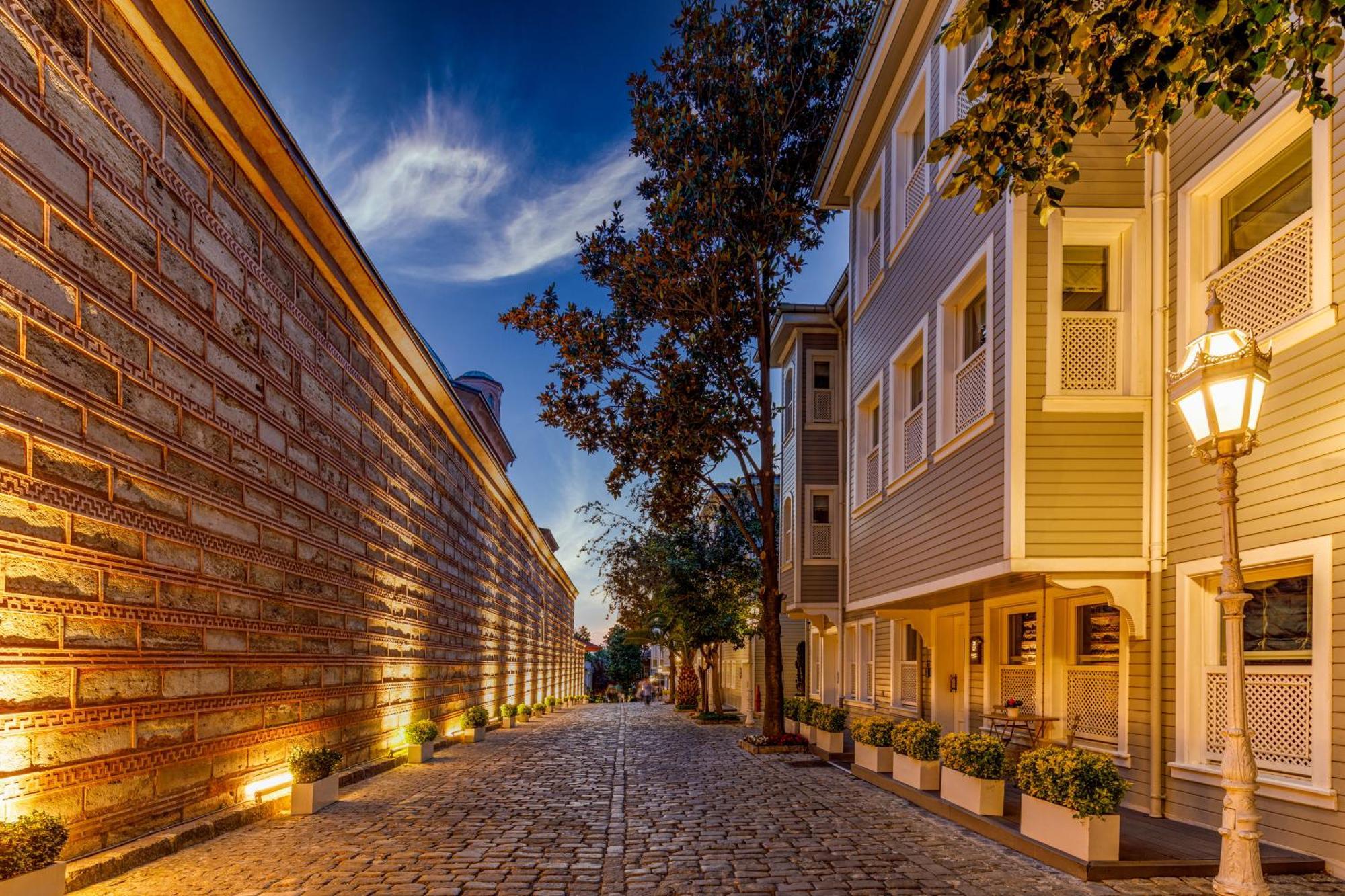 Отель Hagia Sofia Mansions Istanbul, Curio Collection By Hilton Экстерьер фото
