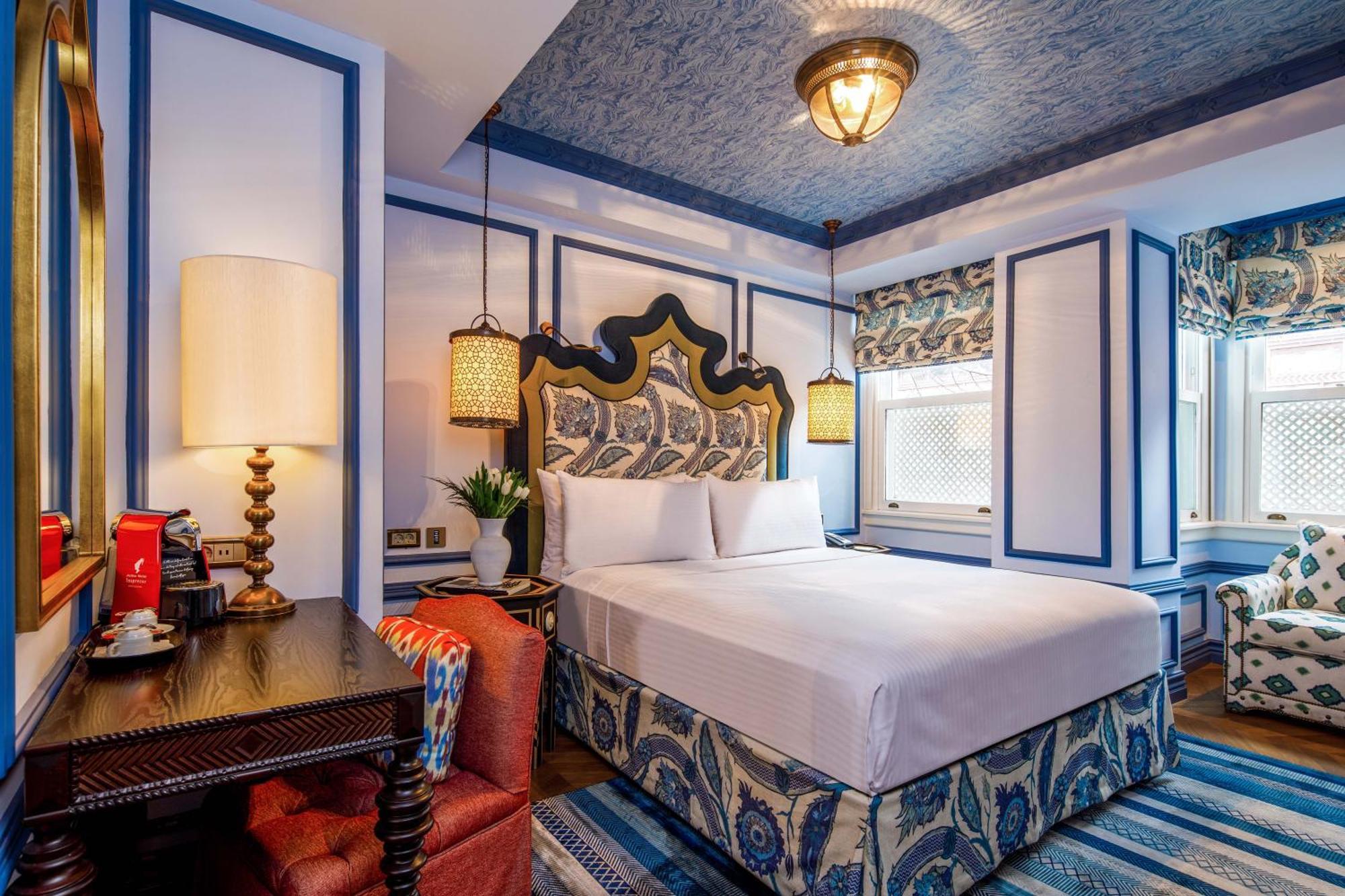 Отель Hagia Sofia Mansions Istanbul, Curio Collection By Hilton Экстерьер фото